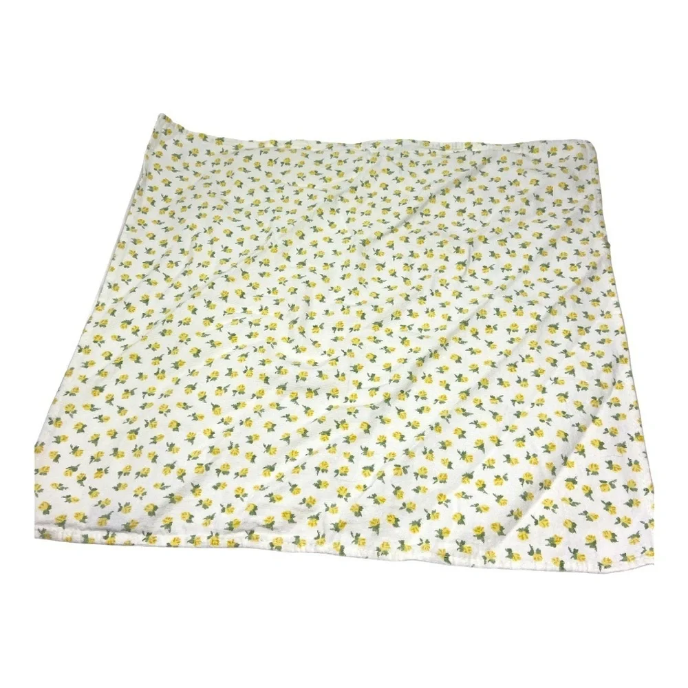 Waverly Garden Room Table Linen Yellow Flowers Lot of 4 (17 x17”)